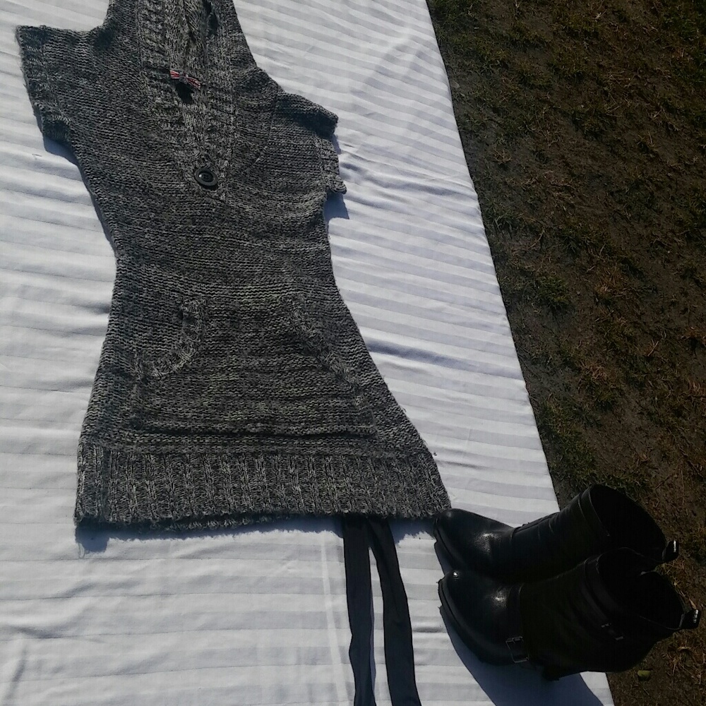 Henri henri mini sweater dress